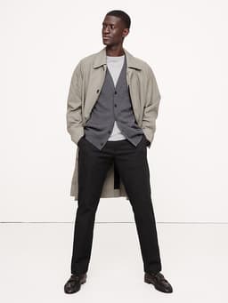 Banana Republic — Athletic Italian-Stretch Chino