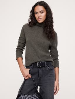 Banana Republic — Cashmere Turtleneck Sweater