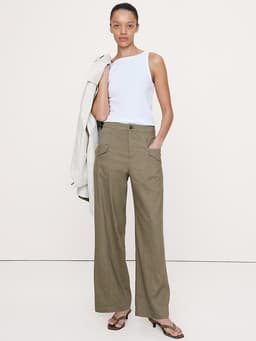 Banana Republic — Mid-Rise Straight Utility Pant in Stretch Linen-Viscose
