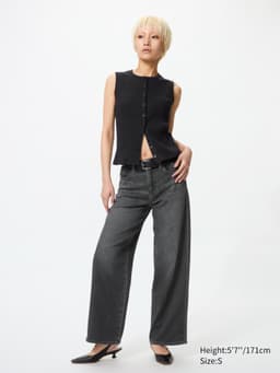 Uniqlo — EZY Wide Straight Jeans
