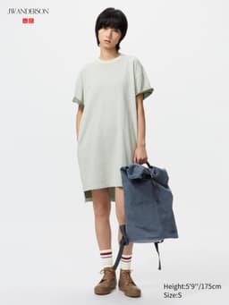 Uniqlo — Oversized Bicolor T-Shirt Dress