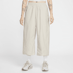 Nike — Nike Sportswear Women's Oversized Mid-Rise Woven Pants