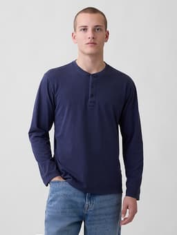Gap — Relaxed Henley T-Shirt